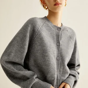 Cardigan Court à Manches Raglan avec Col Rond pour Femme | Idéal pour le Quotidien et le Bureau