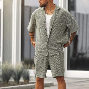 Ensemble Deux Pièces avec Chemise à Manches Courtes et Short pour Homme | Idéal pour Occasions Décontractées ou Semi-Formelles